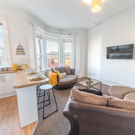 Spacious 3br In * Barrow-in-Furness