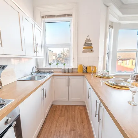 Lägenhet Spacious 3br In Barrow-in-Furness