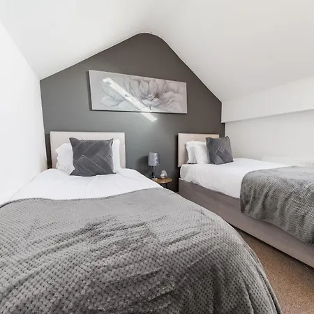Spacious 3br In Lägenhet